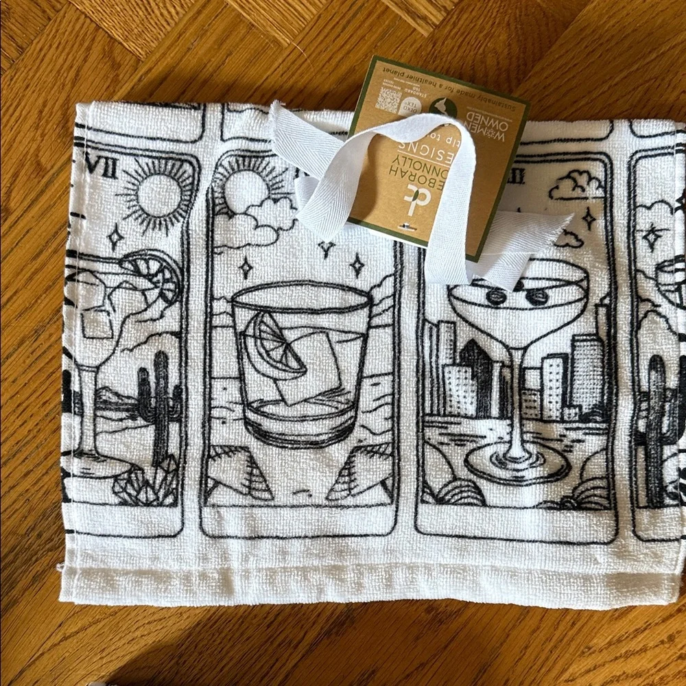 Deborah Connolly Cocktail set of 2 Tip Towels NWT